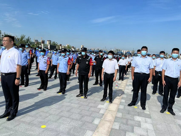 0808 连汽灌云公司参加县举办的 “喜迎二十大 忠诚保平安”暨“平安守护”行动启动仪式--李娜 (2).jpg